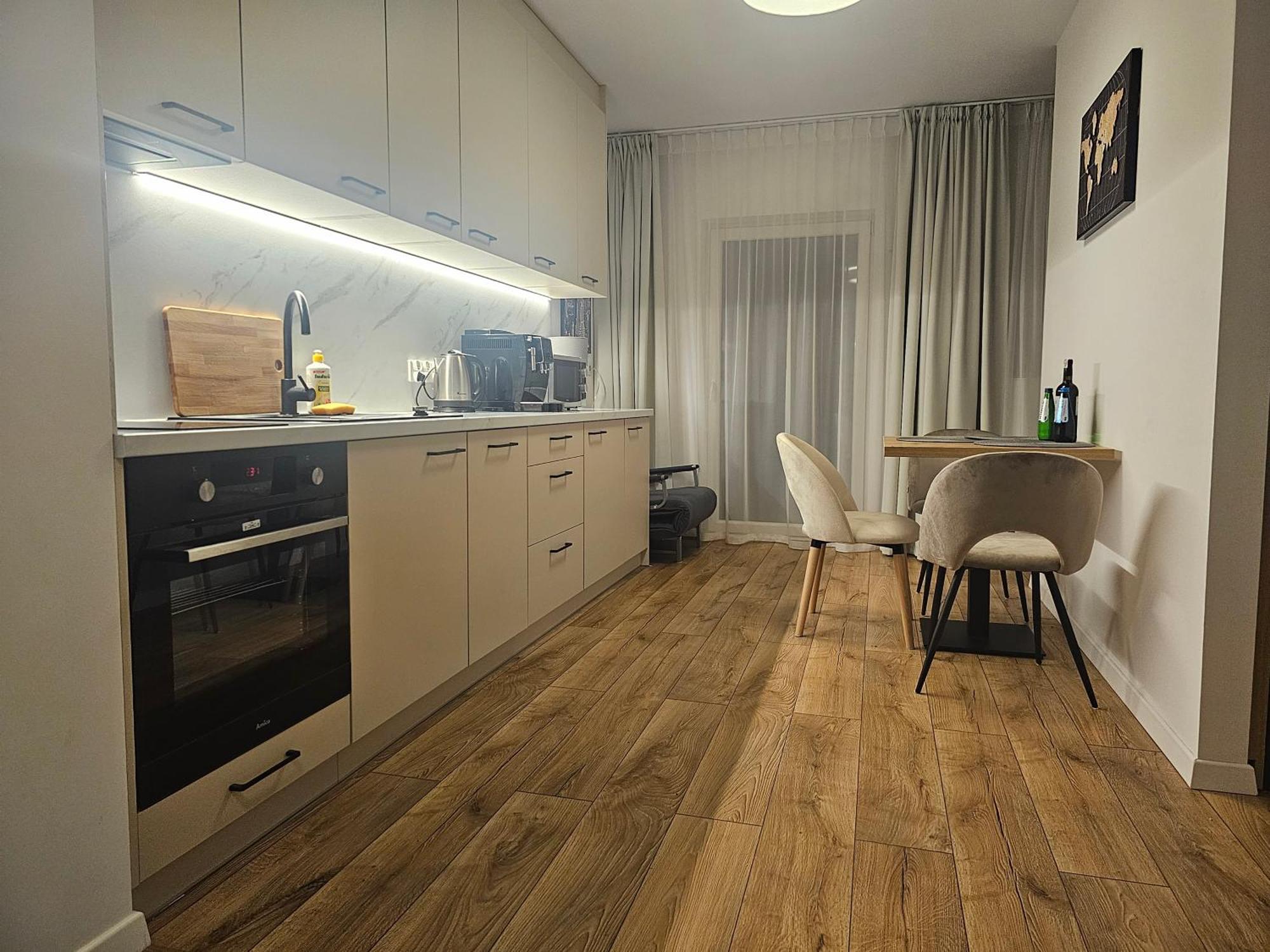 City Sense New Apartments - Main Station And City Center Wroclaw Exterior photo